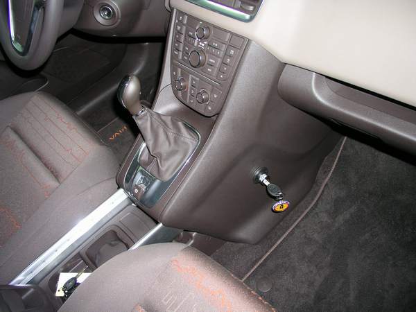 Opel Meriva B / 5 seb. vltzr